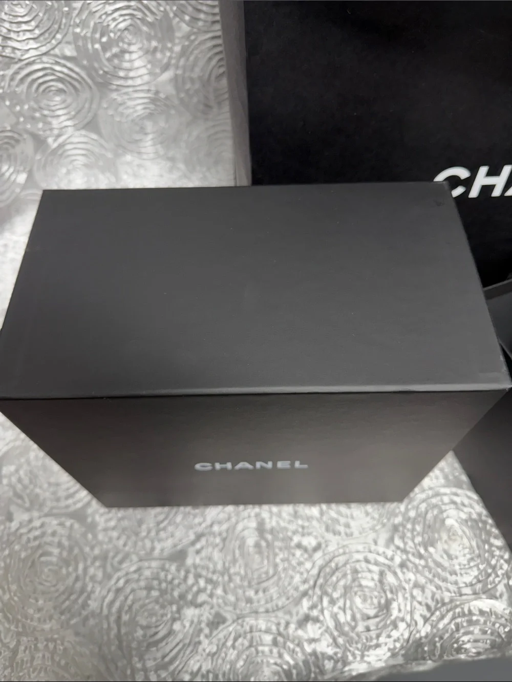 Chanel Box-Dust Bag (Authentic)